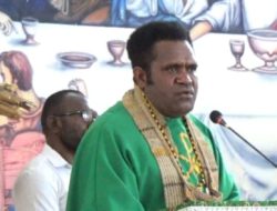 Pimpinan Gereja Katolik Intan Jaya Mengutuk keras Para Pelaku Yang Akibatkan Tertembaknya Dua Anak