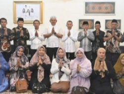 Pengurus LDII Kabupaten Pringsewu Halal Bihalal ke Keluarga Dr.Fauzi Rektor IBN Pringsewu-Lampung