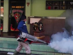 Cegah Penyakit DBD, Yonarmed 11/GG/2/2 Kostrad Laksanakan Fogging