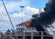 Kapal Roro Milik PT ALP KMP Permata Lestari 1 Terbakar
