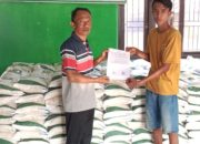 Alhuda Sukses Salurkan Bantuan Beras Ke Warga Kurang Mampu