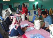 Pekon Margodadi Salurkan Bantuan Beras Tahap lV