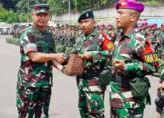 Pangdam Tanjungpura Dampingi Kasum TNI Periksa Kesiapan Operasi Yonif 641/Bru