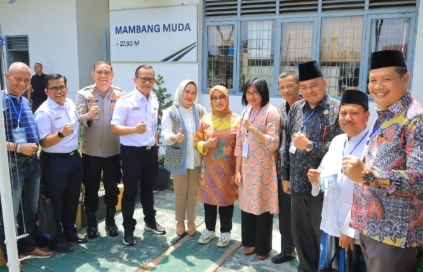 Deputy Head of Labuhanbatu Police Attends MoU for Hajj Departure Between Regency Government and PT KAI IMG_20240520_070205