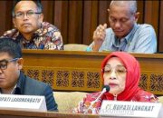 PLT Bupati LabuhanBatu Hadiri Konferensi PERS di DPR RI