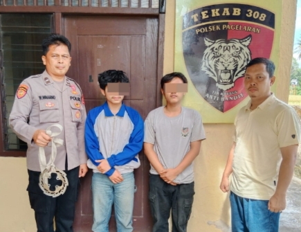 Tawuran Remaja di Pringsewu Dibubarkan Polisi, Dua Pemuda dan Senjata Modifikasi Diamankan IMG_20240526_181054