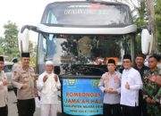 Penuh Haru, 10 Jemaah Haji Muara Enim Tergabung Kloter 12 Berangkat Ke Tanah Suci