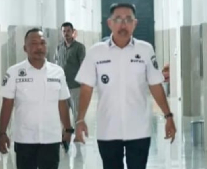 Sapa Pasien, Bupati Labusel Kunker ke RSUD Kota Pinang IMG_20240529_223939