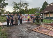 Tim Gabungan Polres Muara Enim Melakukan Penertiban Dan Pembongkaran Gudang Penampungan BBM illegal Di Lembak
