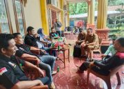 Kuasa Hukum Hundor Dampingi Laporkan Dugaan Penipuan Kades Sungai Rotan Ke Polsek