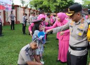Kapolres Muara Enim Pimpin Upacara Kenaikan Pangkat 42 Personel Polres Muara Enim