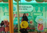 Menggelar Festival Hari Budaya Betawi Dan Pelepasan Siswa-Siswi Sd,Smp,Sma Sekolah Alam Sriwijaya Palembang 