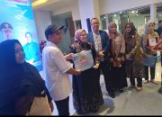 Ketua TP-PKK Kota Palembang Dewi Sastrani Ratu Dewa membuka lomba inovasi masakan berbahan baku ikan