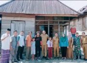 Camat Selangit Kembali Menyapa dan Berkunjung ke Rumah Warga, Ingin Memastikan Tidak Ada Anak Usia Sekolah Tidak Sekolah. 