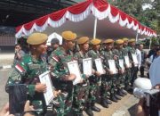 Perang Terhadap Narkoba, Satgas Pamtas RI-Malaysia Yonarmed 16/TK Hadiri Deklarasi Sambas Bersih Narkoba di PLBN Aruk