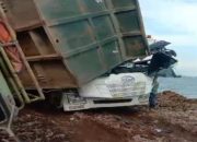 Beredar Dumtruk Milik PT Gandasari Energy Saling Timpa di Lokasi Reklamasi