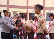 Polres Pringsewu Lepas Keberangkatan Puluhan Pelajar Ikuti Lomba Saka Bhayangkara di Kota Metro
