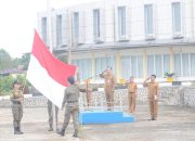 Upacara Pengibaran Bendera Di Lingkungan Kabupaten Nias Utara, Sekda Bertindak Sebagai Inspektur Upacara
