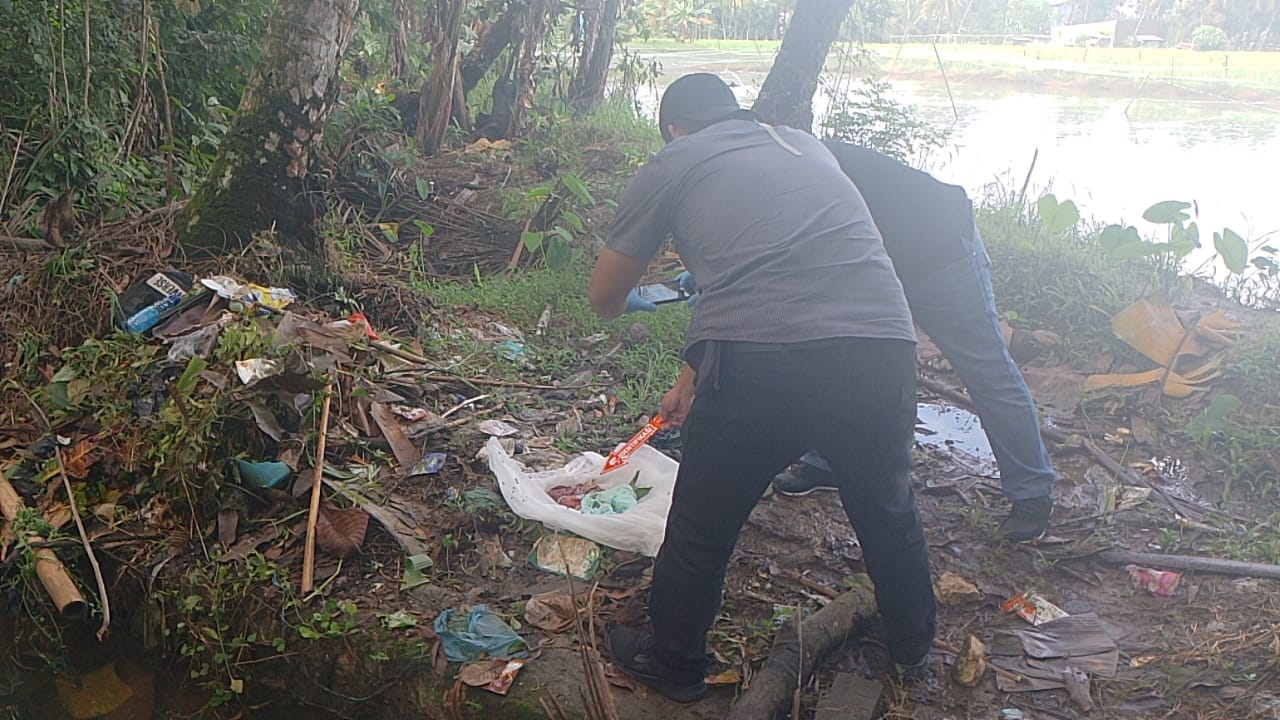 Geger Penemuan Orok Bayi di Saluran Drainase Dusun Baramamase, Warga Heboh IMG-20240704-WA0036