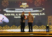 Kapolda Sumatra Selatan Sabet Penghargaan Bergengsi Diajang CNN Award 2024.