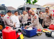 Pastikan Siap Dukung Antisipasi Karhutla, Kapolda Sumsel Periksa Kendaraan dan Sarana Peralatan Pemadam Api