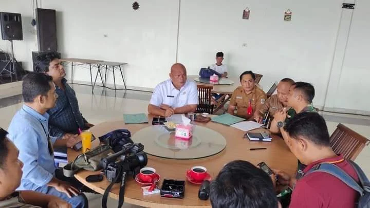 Krisis Lingkungan di Nias Utara: Penyelesaian Kontroversial Tumpahan Aspal Kapal MT. AASHI IMG-20240725-WA0008