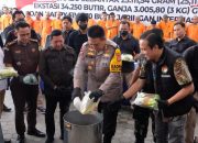 Ditresnarkoba Polda Riau Musnahkan 25 Kg dan 34 Ribu Butir Pil Ekstasi