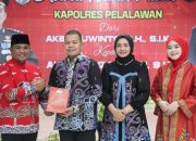 Pisah Sambut Kapolres Pelalawan AKBP Suwinto Terima kasih Masyarakat Pelalawan dan Selamat Bertugas AKBP Afrizal Asri.
