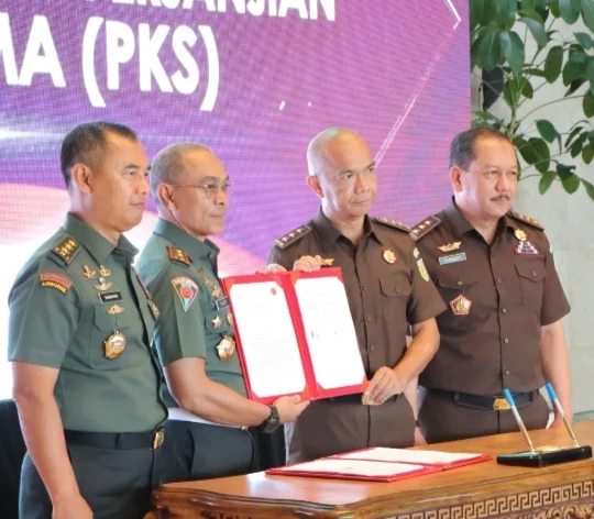 Jaksa Agung Muda Intelijen dan Komandan Pusat Polisi Militer TNI Tandatangani Perjanjian Kerja Sama IMG_20240730_123439