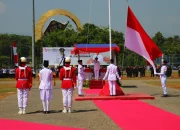Kapolres Bersama Forkopimda Hadiri Upacara Pengibaran Bendera Merah Putih dan Peringatan Detik-detik Proklamasi Kemerdekaan Republik Indonesia Ke-79
