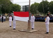 Upacara Pengibaran Bendera Merah Putih Dalam Rangka Memperingati Hari Kemerdekaan Republik Indonesia ke-79 Tahun 
