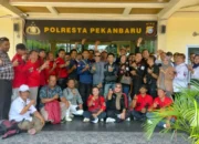 Ratusan Insan Pers Meminta Kasat Reskrim Polresta Pekanbaru Mengklarifikasi Peryataannya Yang Melukai Hati Insan Pers