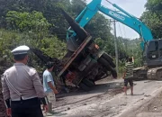 Gangguan Lalulintas, Personel Satlantas Polres Muara Enim ke TKP Laka Tunggal di Batu Raja Tanjung Enim