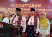 Ribuan Relawan dan Partai Koalisi Antarkan Nawaitu ke KPU Riau
