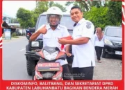 Dalam Rangka Memperingati HUT Ri Ke-79 Diskominfo Labuhanbatu Bagikan Bendera Merah Putih