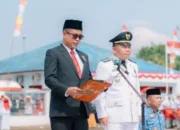 Camat Panai Hulu Inspektur Upacara HUT RI ke-79 Lapangan Tanjung Siolang-olang