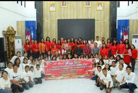 Plt. Bupati Lepas Kontingen Labuhanbatu Pada Lomba Paduan Suara Pespawari Sumut Screenshot_2024_0826_064136