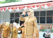 Hj. Ellya Rosa Siregar S.Pd.MM., Jadi Pembina Inspirasi di SDN 10 Rantau Selatan