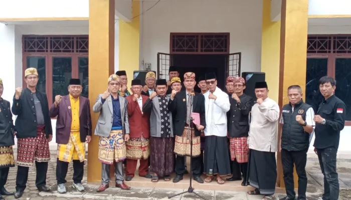 Tokoh Adat bersama Kiyai Pimpinan Ponpes Dan Elemen masyarakat Keluarkn Petisi terkait Situasi Di Lampung