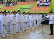 Bupati Pasaman Sabar AS Serahkan SK Perpanjangan Masa Jabatan Wali Nagari Se-Kabupaten Pasaman.