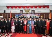 Buka Turnamen Volly Ball Bupati Cup I Gempar ” Sabar AS janjikan Jalan Beton di Simpang Tonang