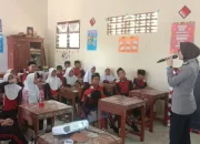 Sosialisasikan Pencegahan Bullying ke Siswa Tingkat SD, Kanit Binmas Polsek Wonopringgo Sampaikan Materi