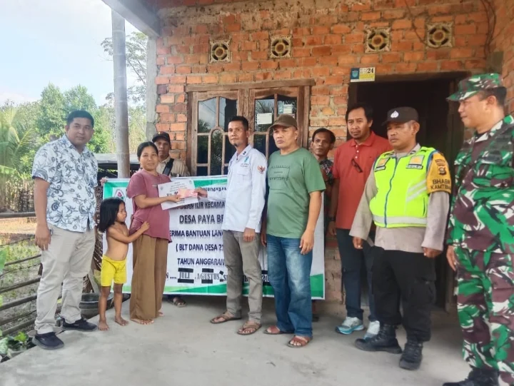 Sukses, Pemerintah Desa Paya Besar Salurkan Bantuan BLT-DD Ke-III IMG_20240913_203750