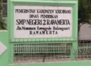 SMP Negeri 2 Rawamerta Diduga Bisnis Buku LKS Ke Murid