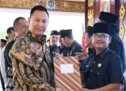 246 Ketua BPD Terima SK Perpanjangan, Pj. Bupati Ajak Jaga Netralitas Jelang Pilkada 2024