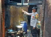 Lupa Matikan Tungku Perapian, Warung Makan di Bojong Pekalongan Terbakar