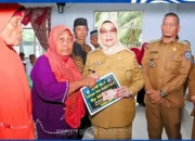 Plt, Bupati Labuhanbatu Beri Bantuan Langsung Tunai Desa Sei Rakyat