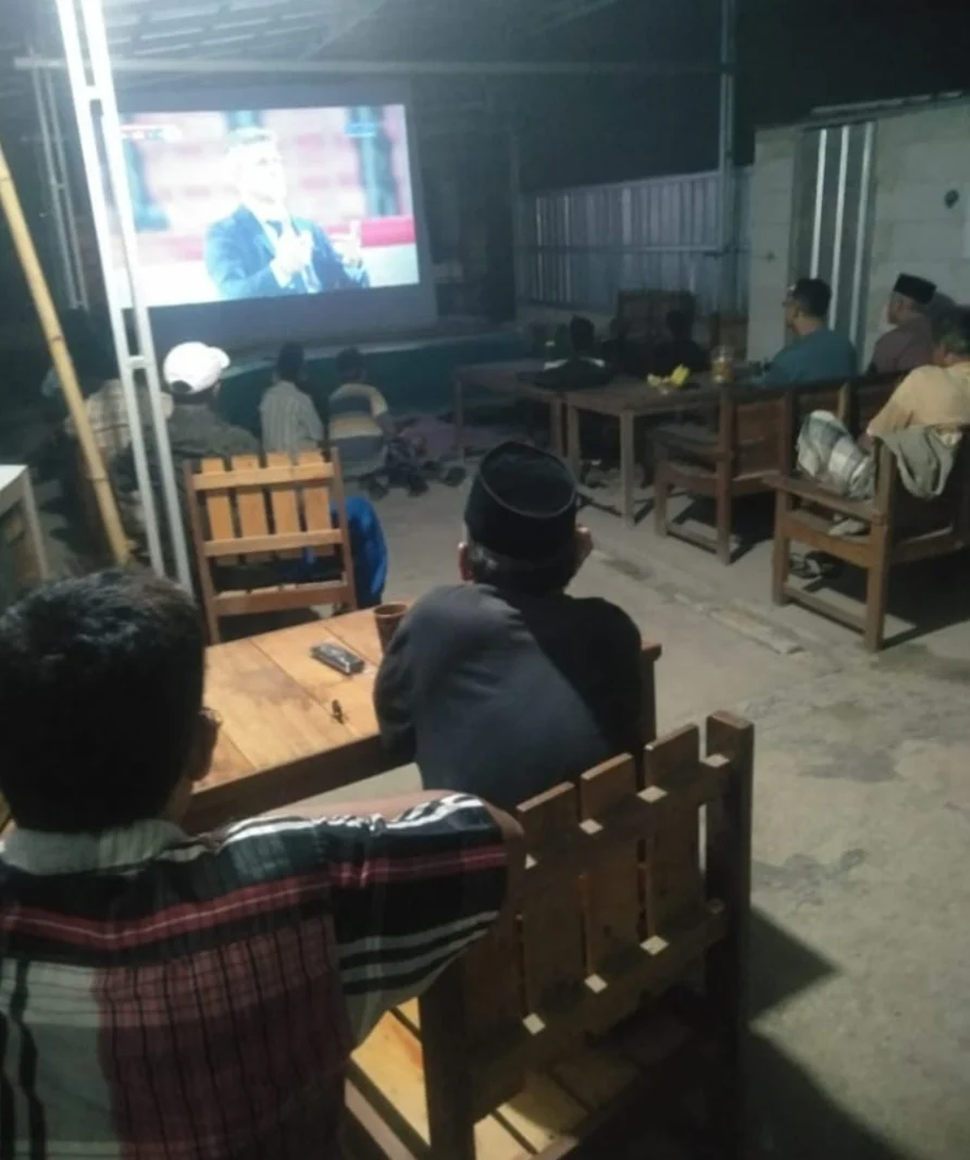 Warga Desa Bulakwaru Antusias Gelar Nobar Laga Indonesia VS Bahrain IMG_20241011_084813