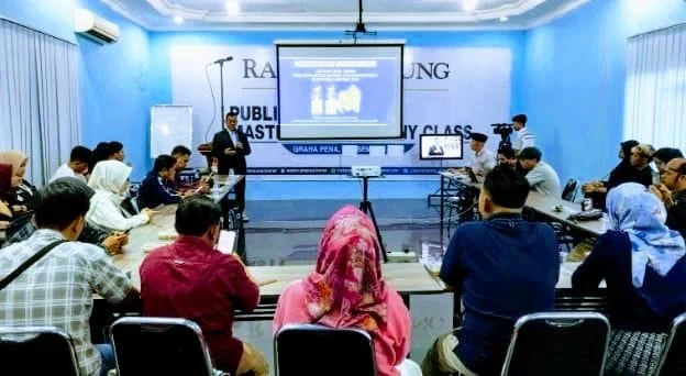 Survei Terbaru Litbang Radar Lampung: Riyanto Pamungkas-Umi Laila Unggul, Fauzi-Laras Masih Berpeluang IMG-20241121-WA0115