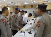 Tes Urein Dadak, Kapolres Ketapang Ingin Pastikan Personilnya Bebas Dari Narkoba